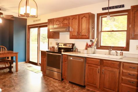 10 Leander Lane Morrisonville NY 12962