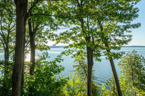 78 Frisbie Way Westport NY 12993