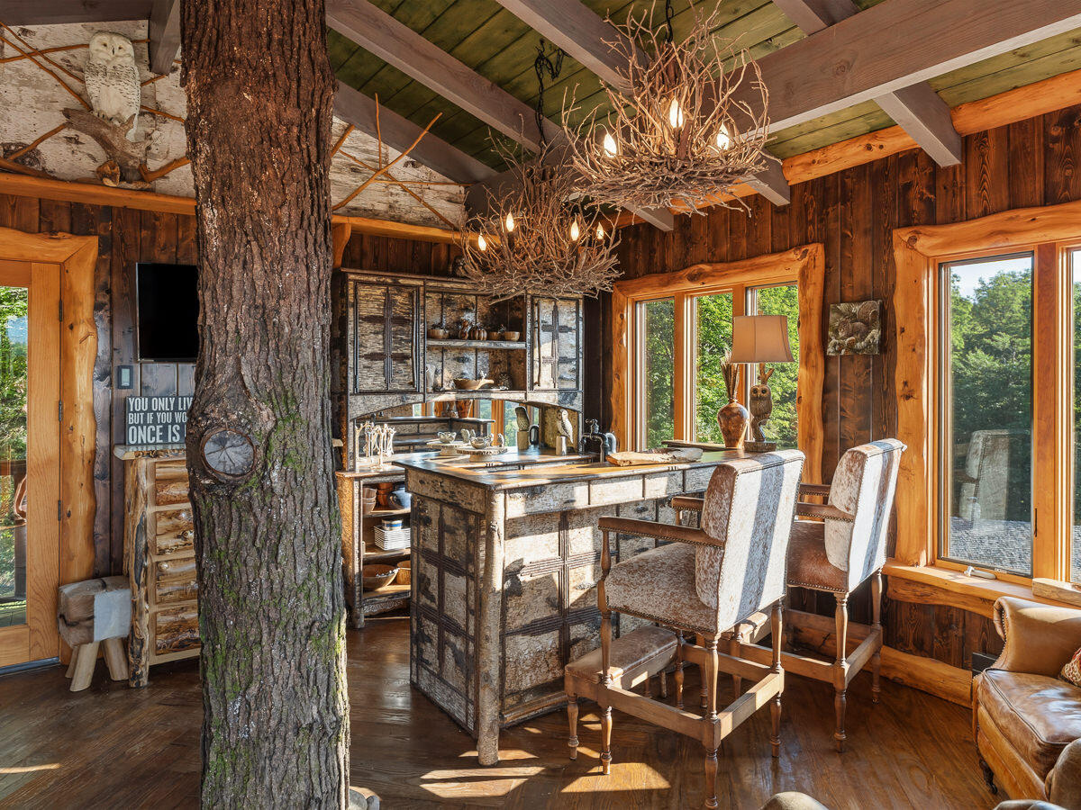 116 Bear Cub Lane Lake Placid NY 12946