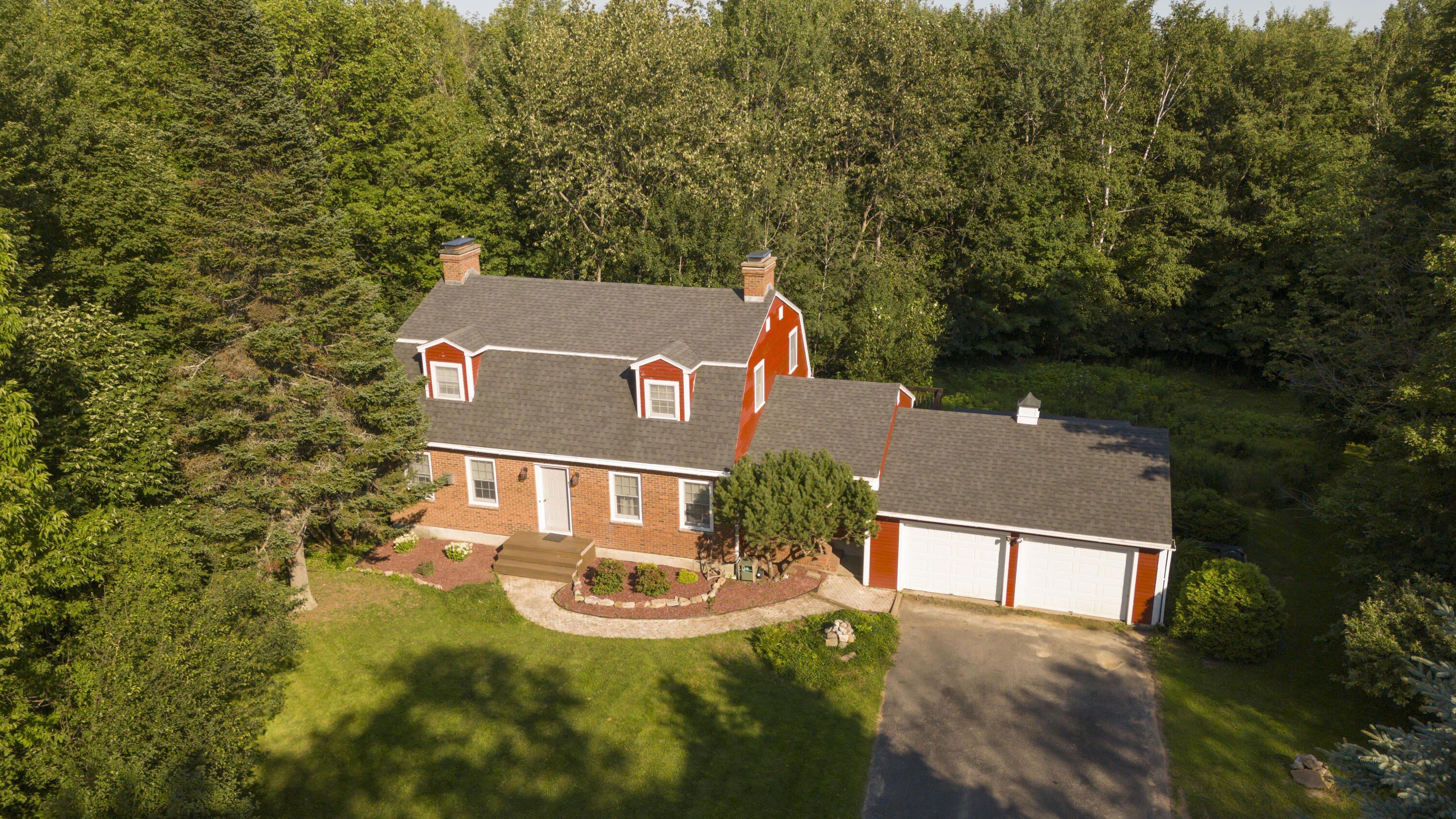 19 Alfreda Court Morrisonville NY 12962