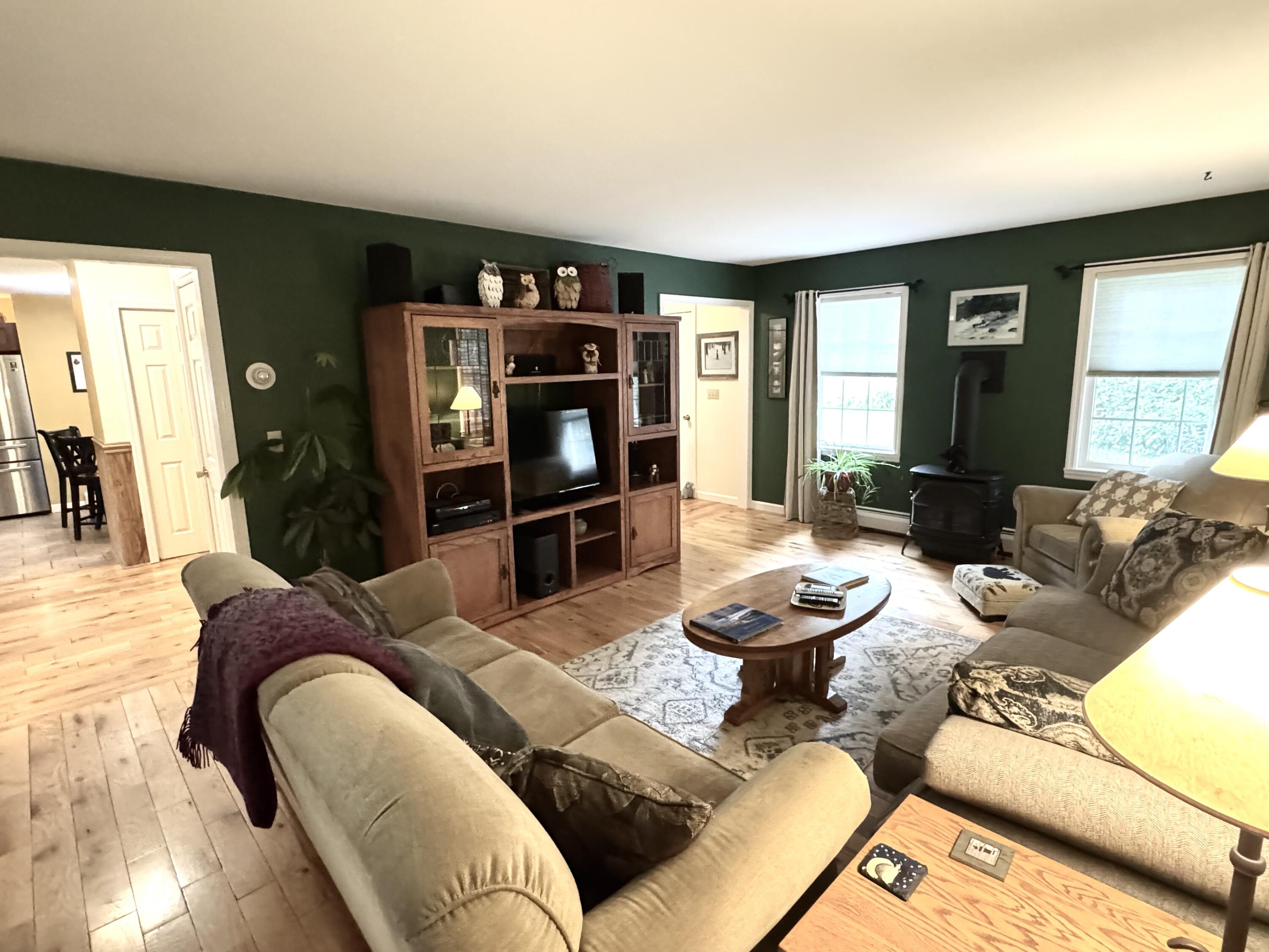 19 Alfreda Court Morrisonville NY 12962
