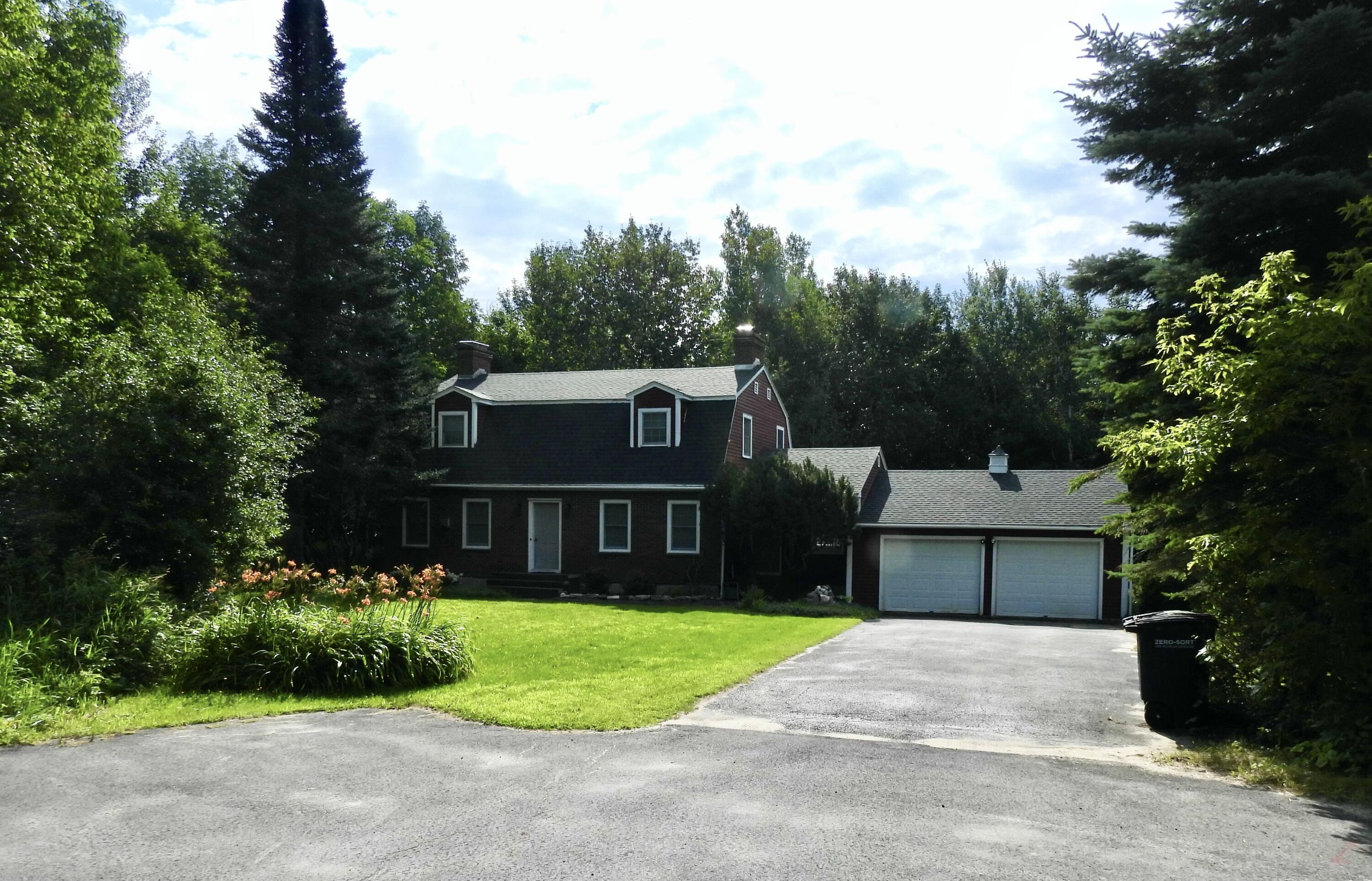 19 Alfreda Court Morrisonville NY 12962