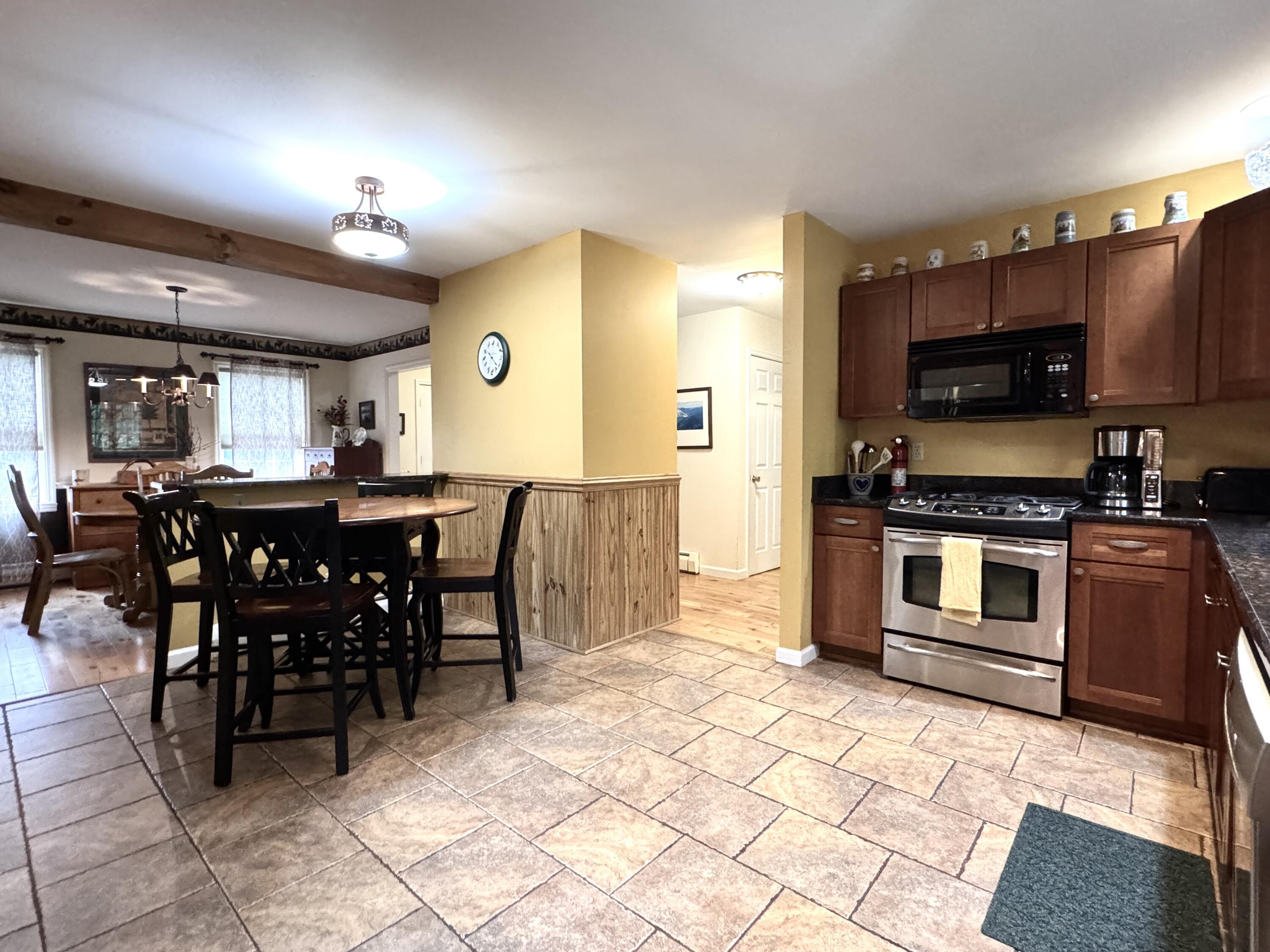 19 Alfreda Court Morrisonville NY 12962