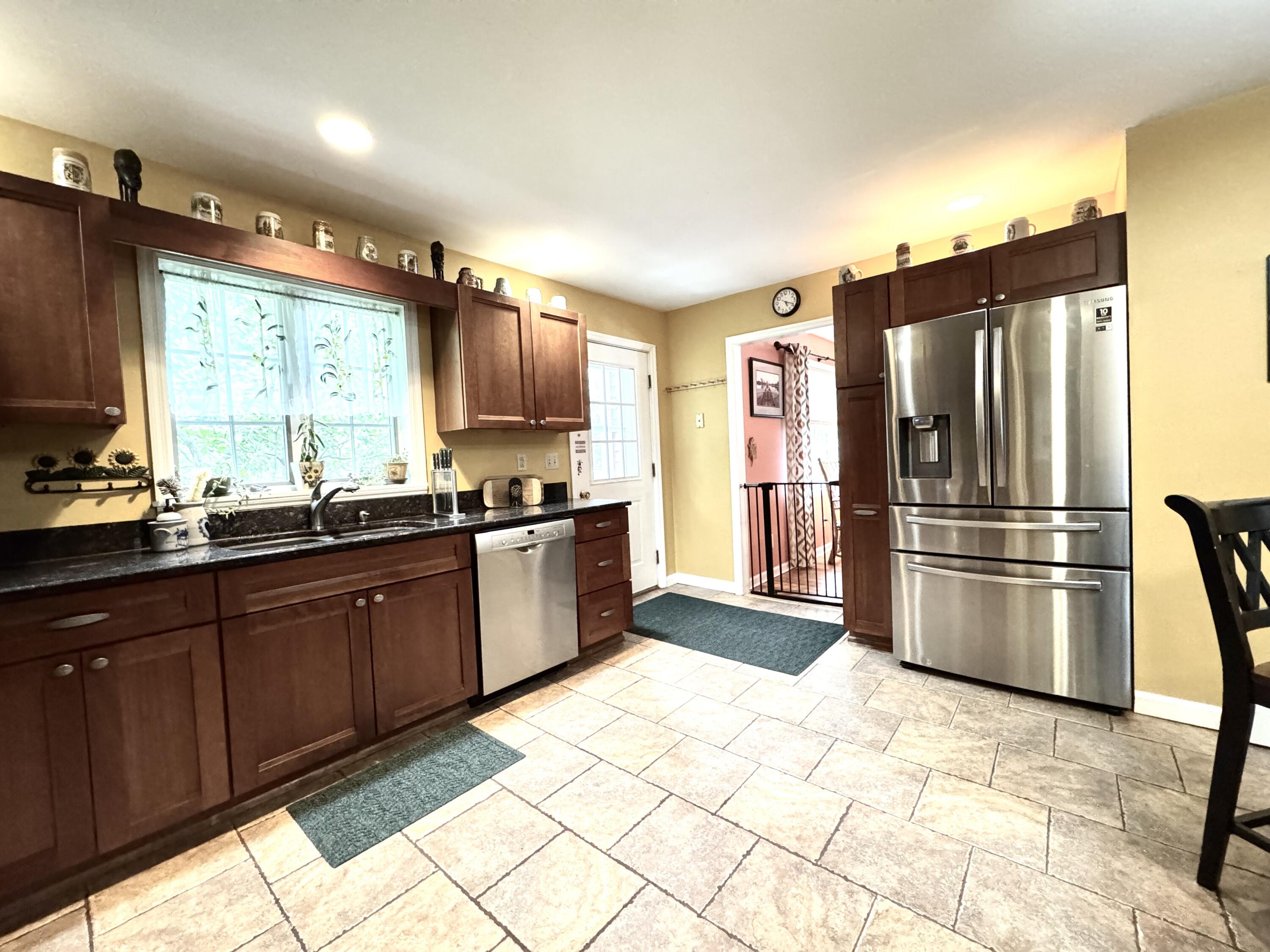 19 Alfreda Court Morrisonville NY 12962