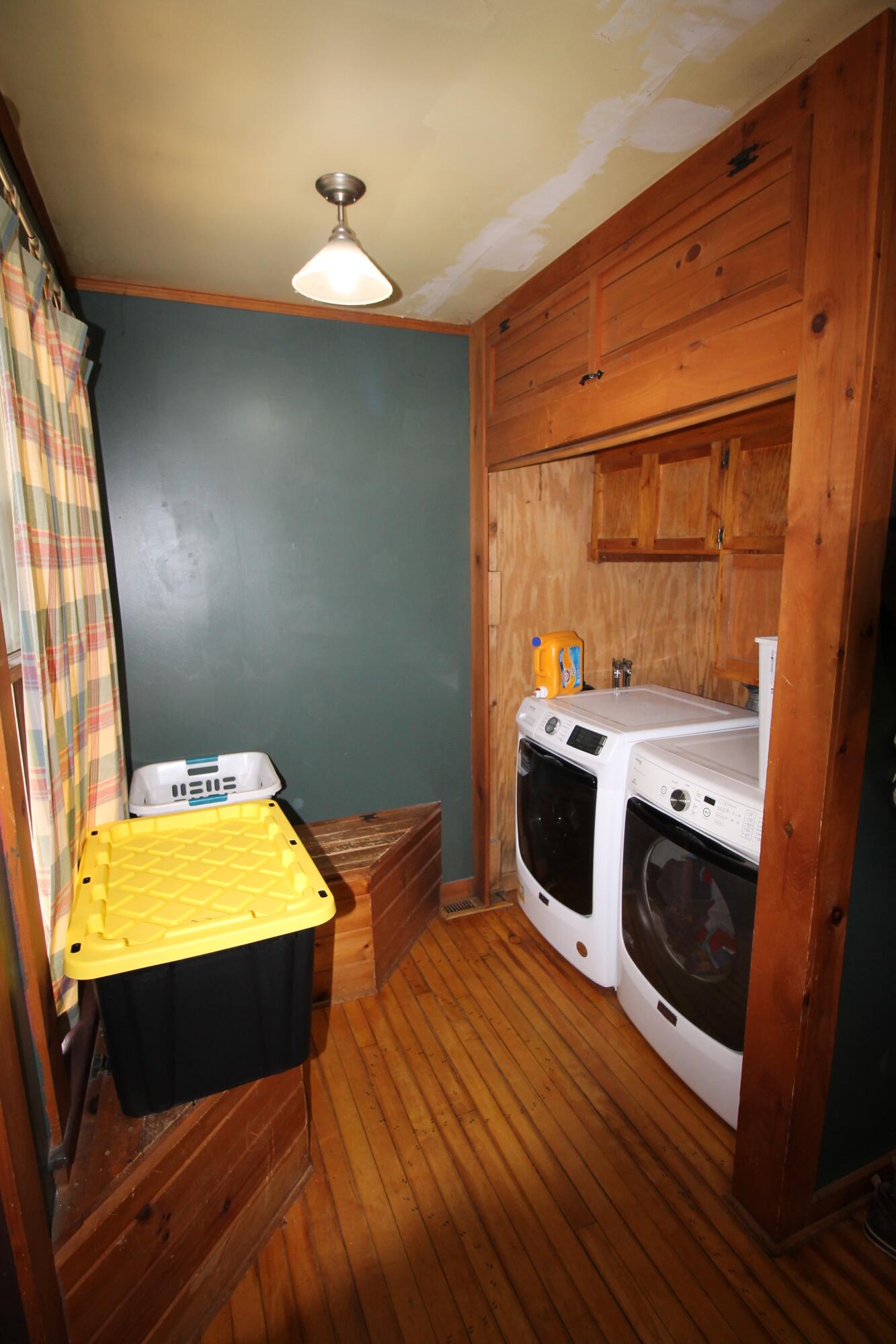 8586 U.s. 9 Lewis NY 12950