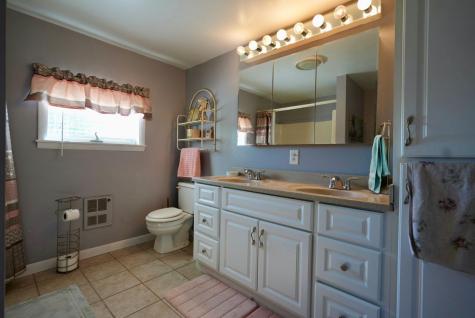 10 East Road Burke NY 12917
