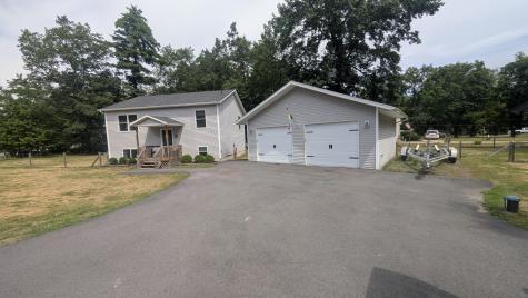 37 Plains Road Peru NY 12972