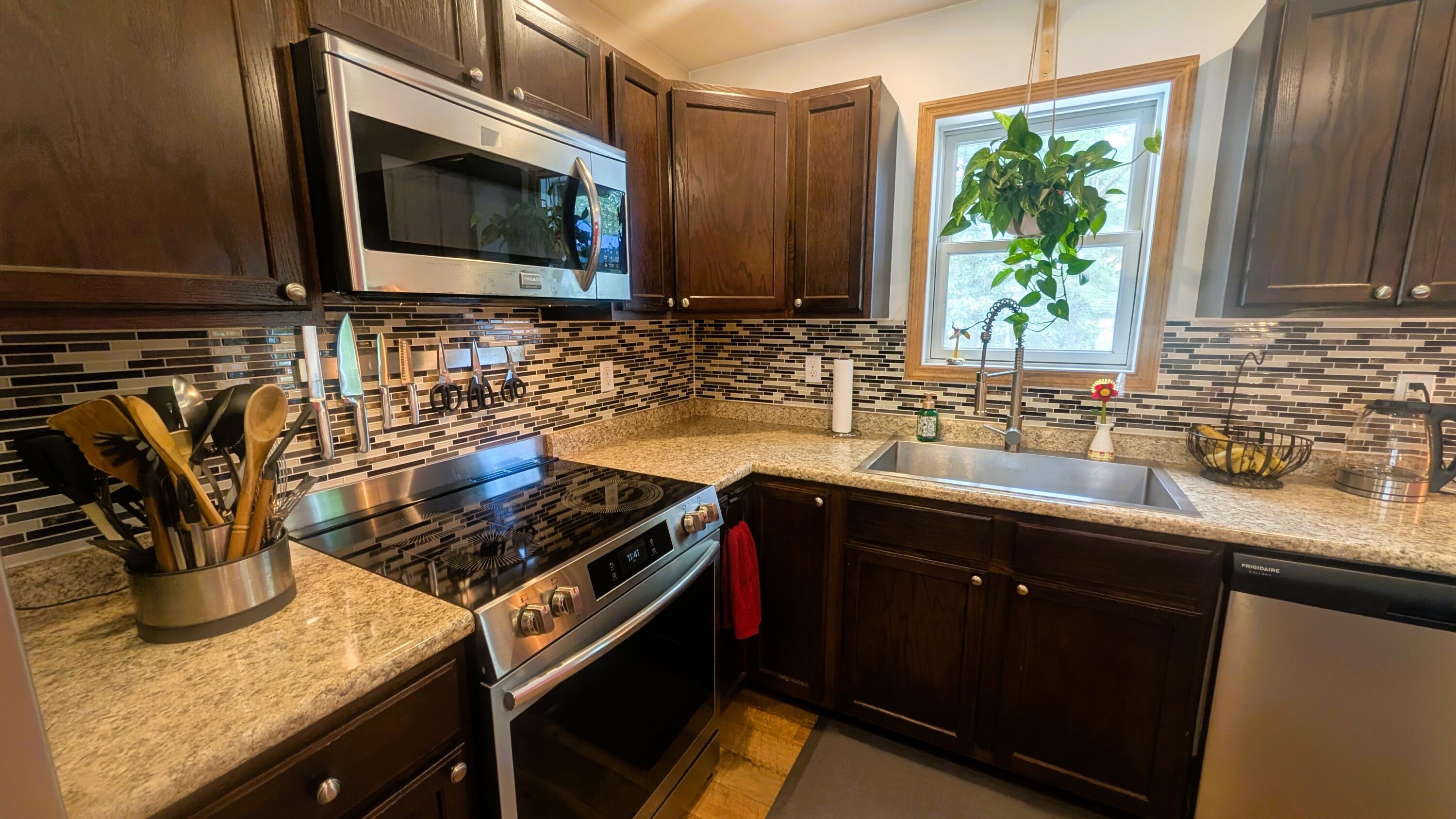 37 Plains Road Peru NY 12972