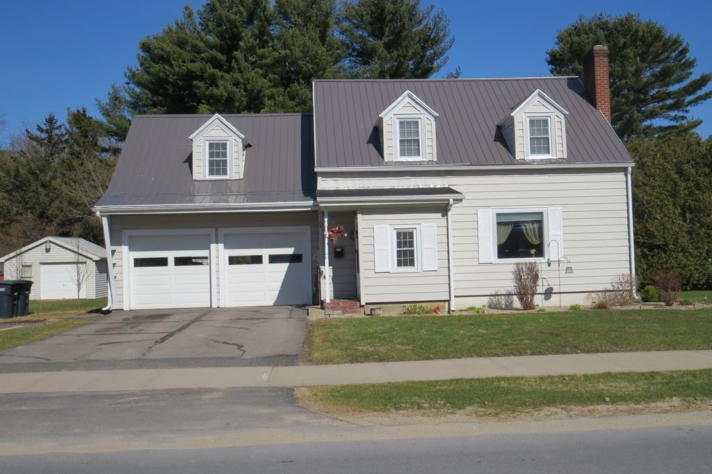 89 Maple Street Rouses Point NY 12979