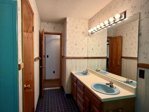381 Corlear Drive Willsboro NY 12996