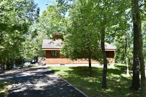 381 Corlear Drive Willsboro NY 12996
