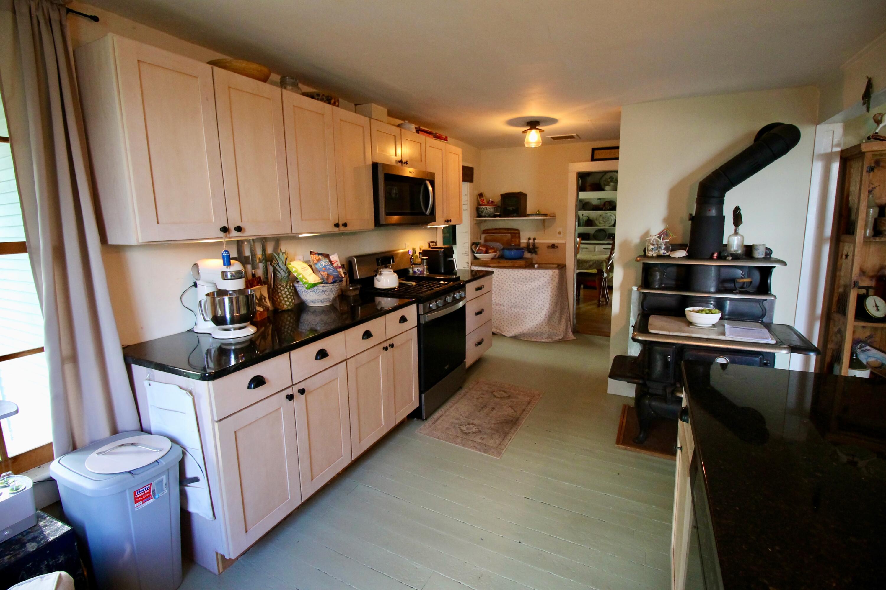 69 Old Arsenal Road Westport NY 12993