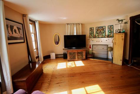 69 Old Arsenal Road Westport NY 12993