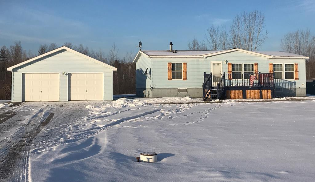 43 Village Drive Plattsburgh NY 12901