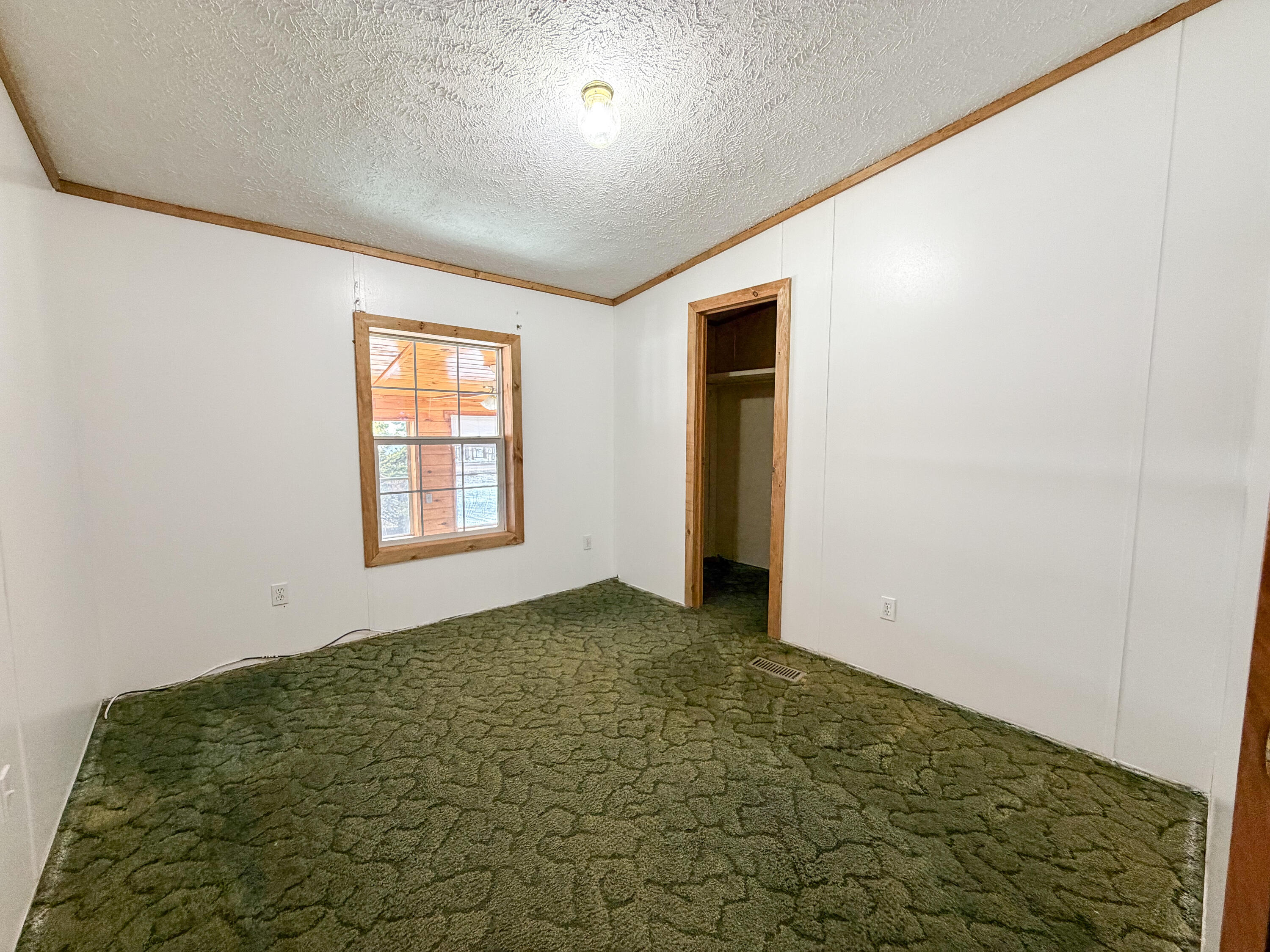 24 Mcdonald Road Mooers Forks NY 12959