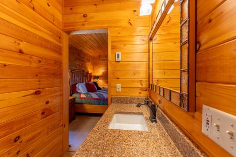 30 Bell Meadow Way Keene NY 12942