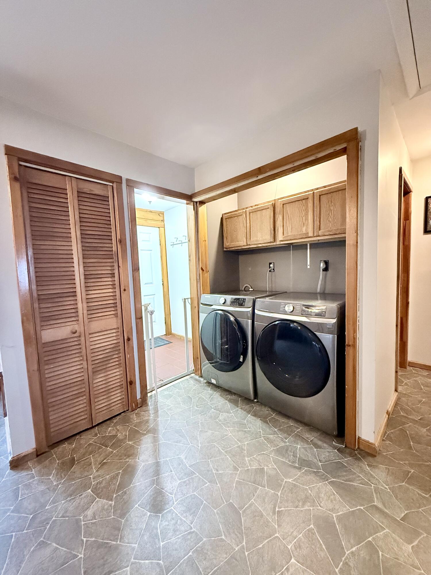 1560 Rand Hill Road Altona NY 12910