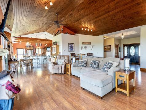 285 Agnew Road Morrisonville NY 12962