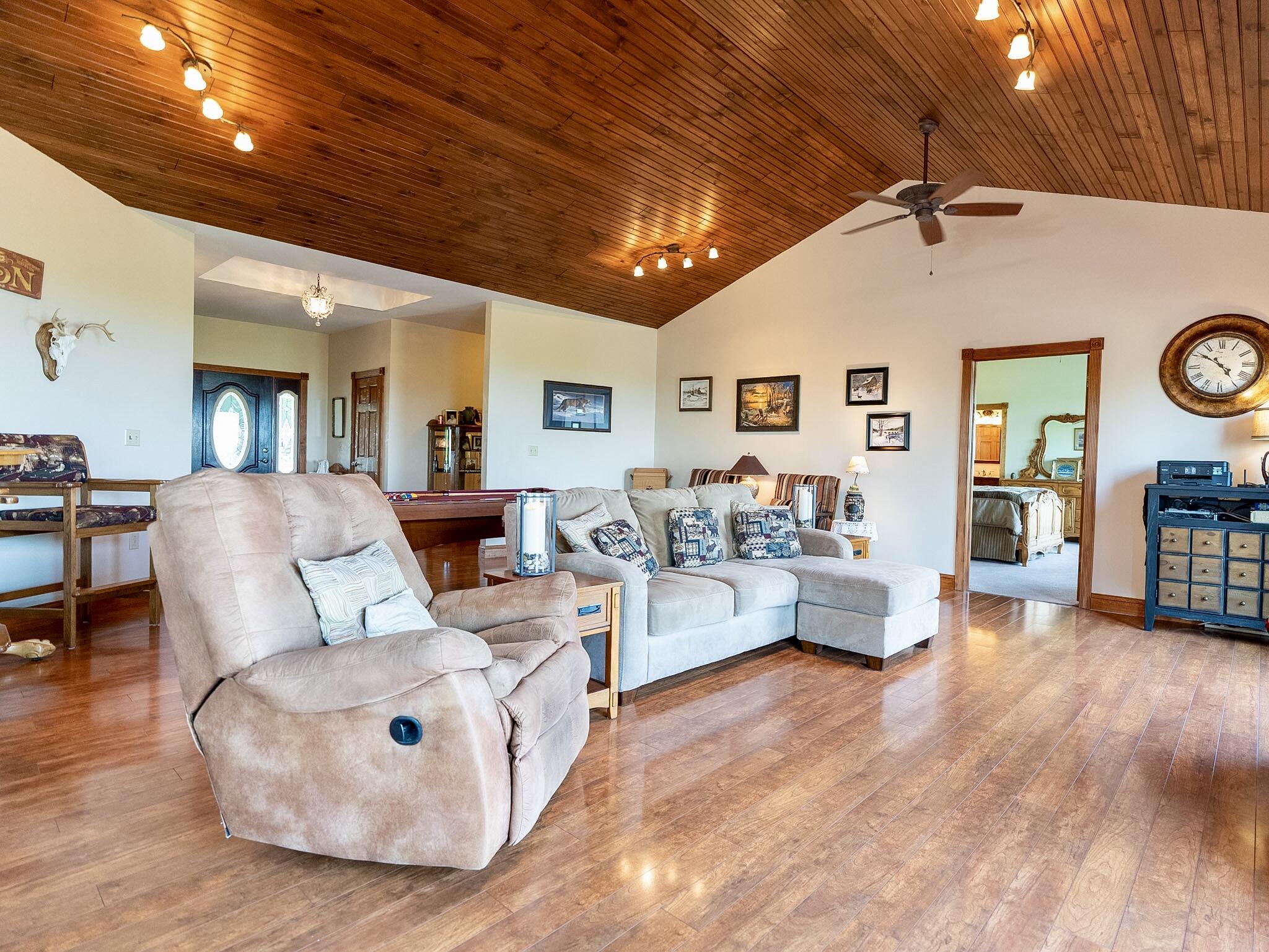 285 Agnew Road Morrisonville NY 12962