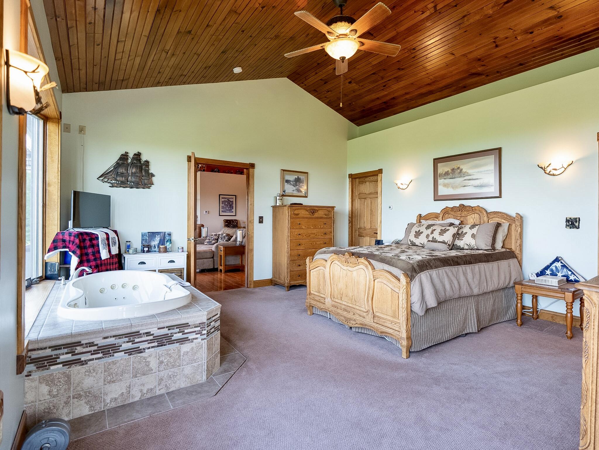 285 Agnew Road Morrisonville NY 12962