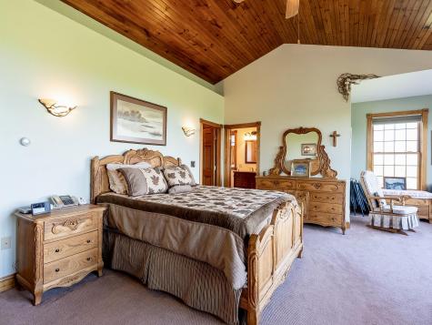 285 Agnew Road Morrisonville NY 12962