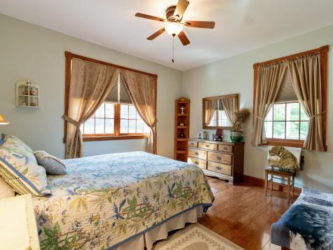 285 Agnew Road Morrisonville NY 12962