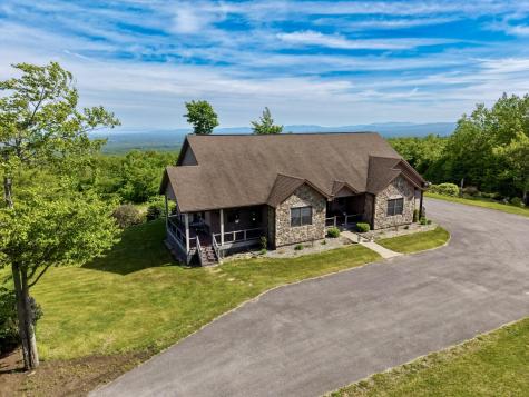 285 Agnew Road Morrisonville NY 12962
