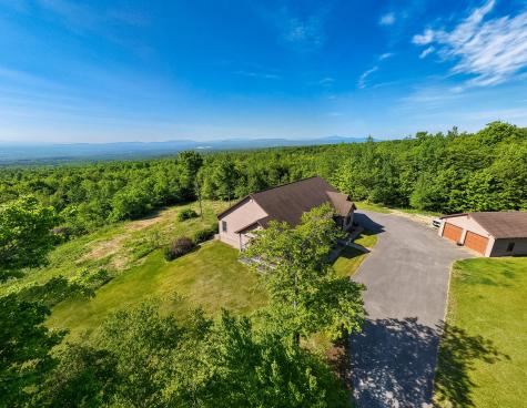 285 Agnew Road Morrisonville NY 12962