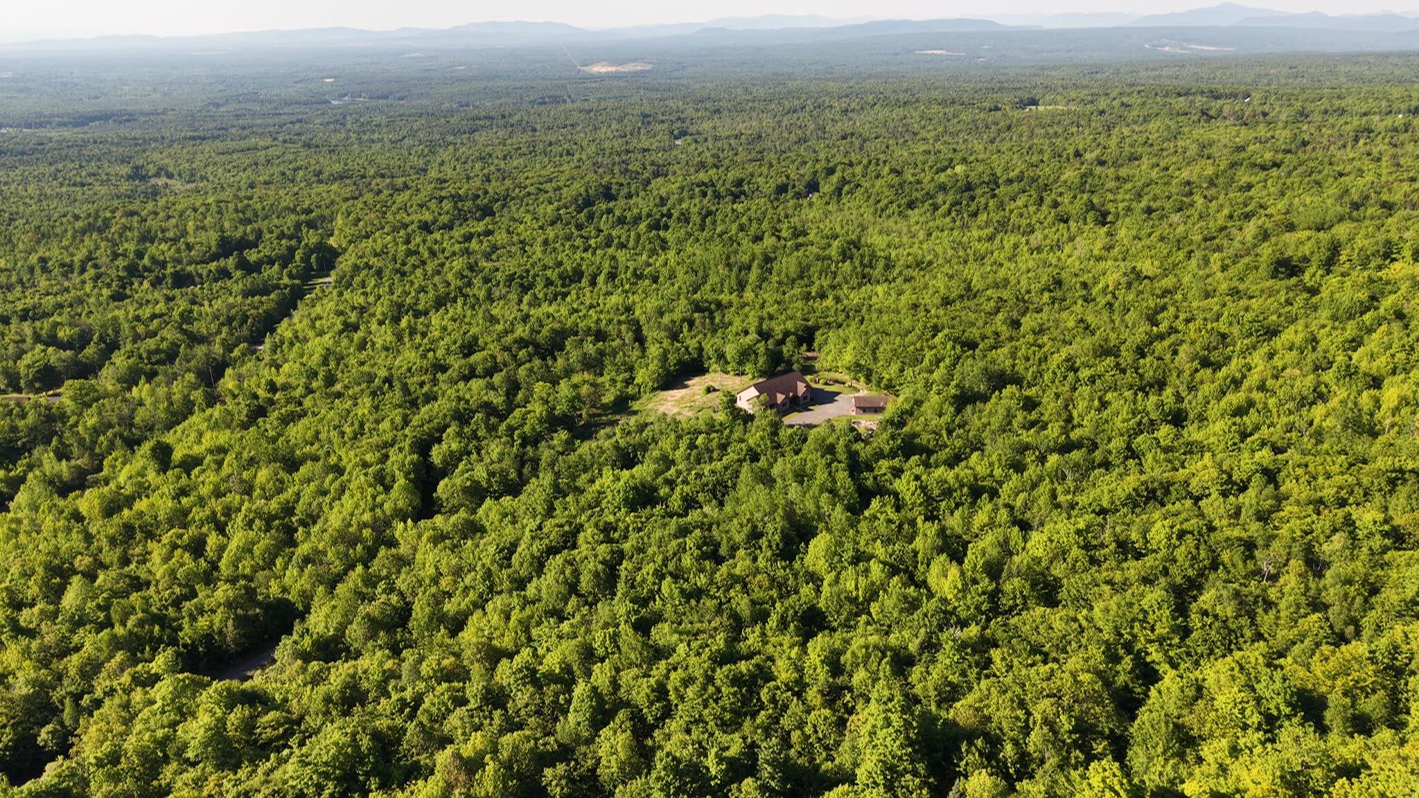 285 Agnew Road Morrisonville NY 12962
