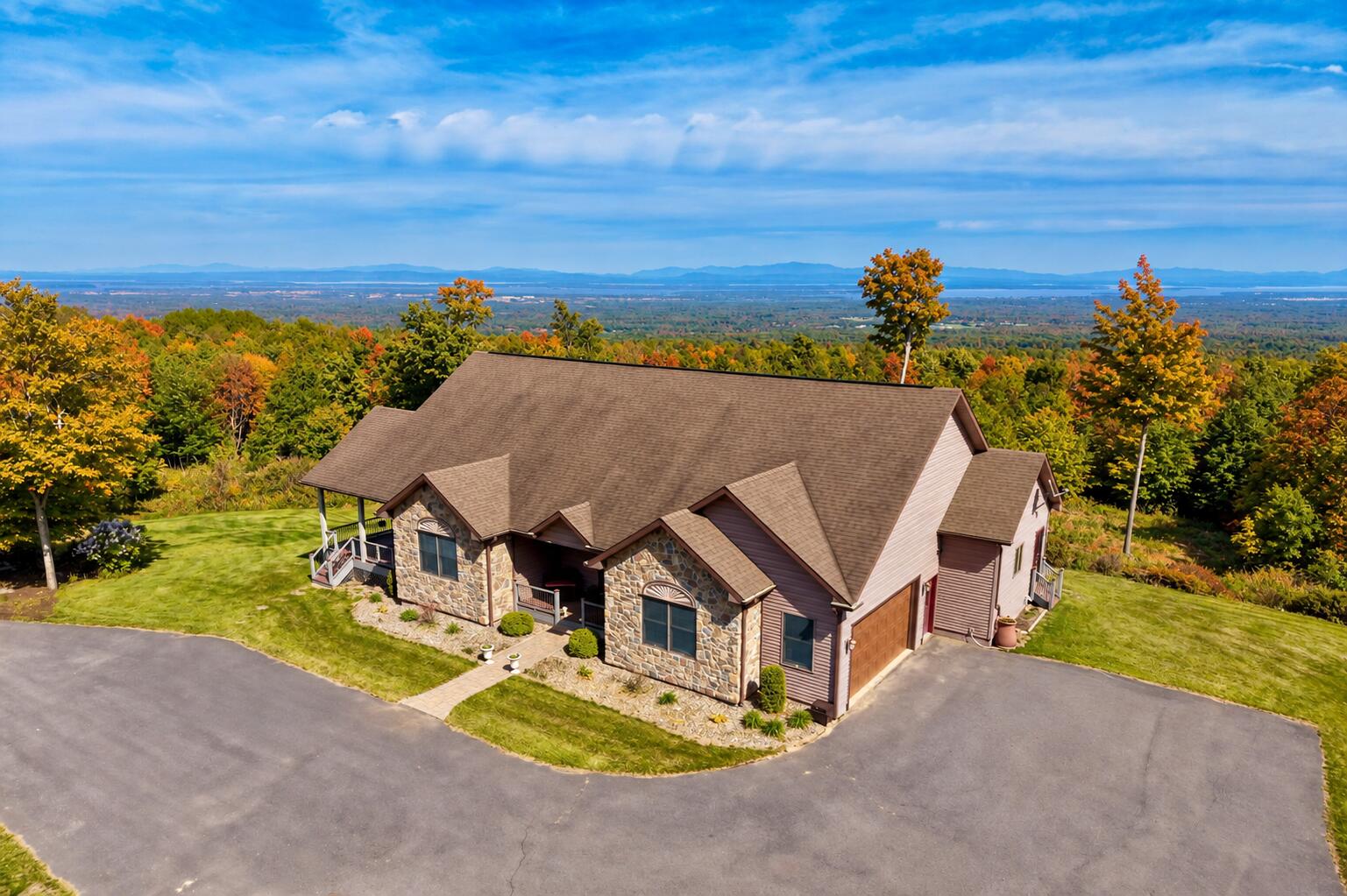 285 Agnew Road Morrisonville NY 12962
