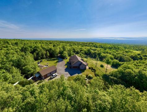 285 Agnew Road Morrisonville NY 12962