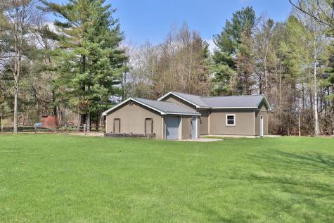 10 Rounds Drive Peru NY 12972