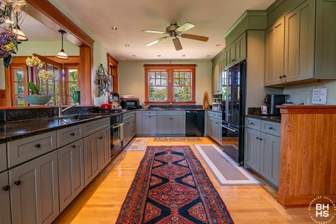 56 Albee Lane Essex NY 12936