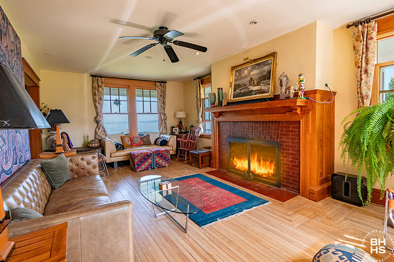 56 Albee Lane Essex NY 12936