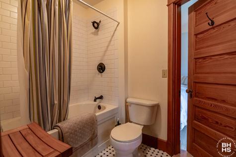 56 Albee Lane Essex NY 12936