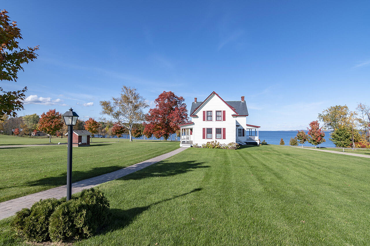 56 Albee Lane Essex NY 12936