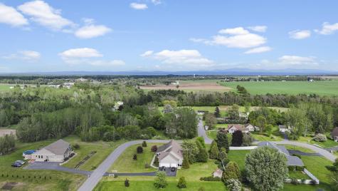 1 Ormsby Circle Peru NY 12972
