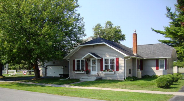 20 Maple Street Rouses Point NY 12979