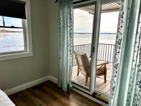 8 Lennox Way Plattsburgh NY 12901