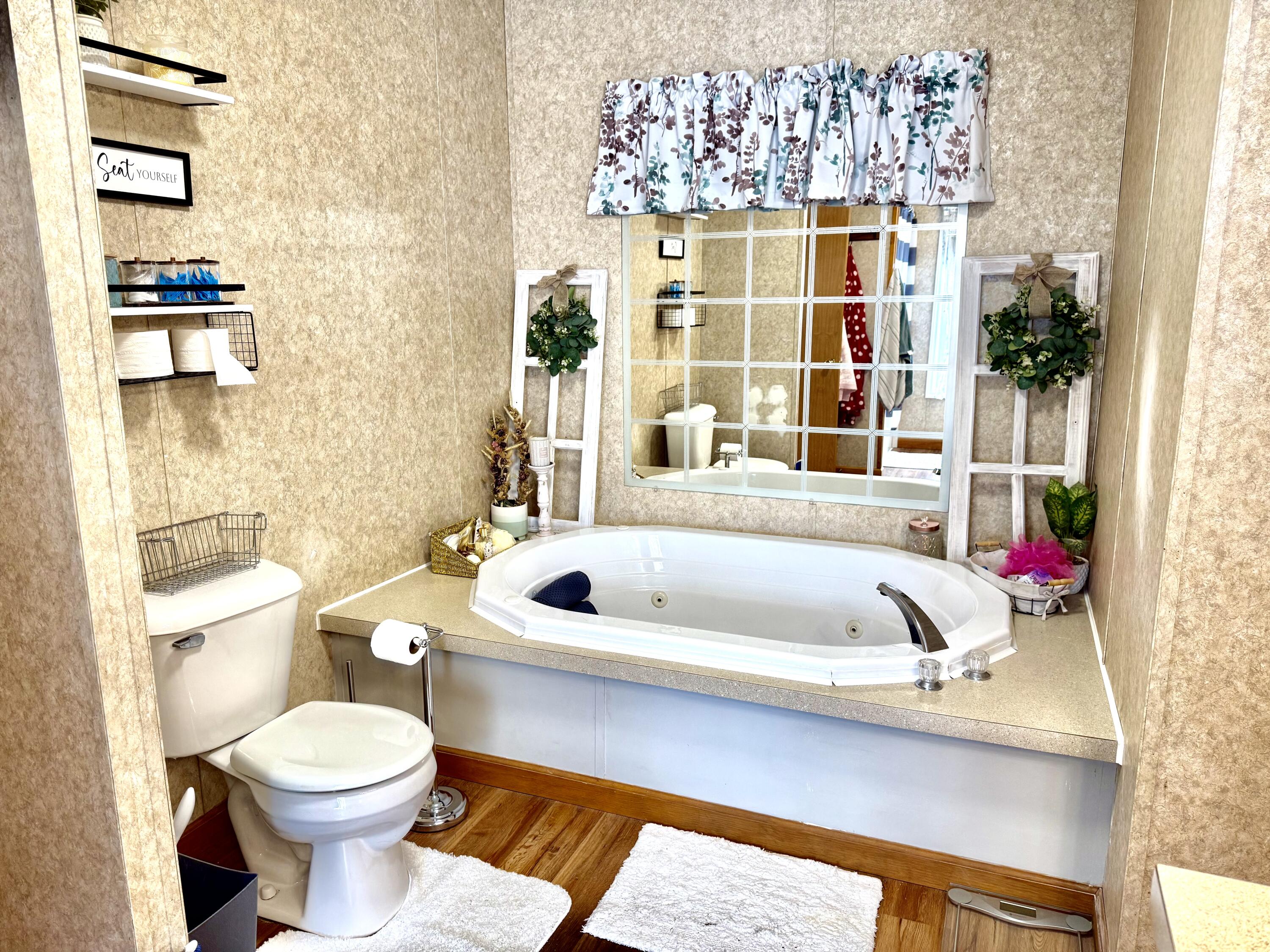 16 Gonyea Road Altona NY 12910