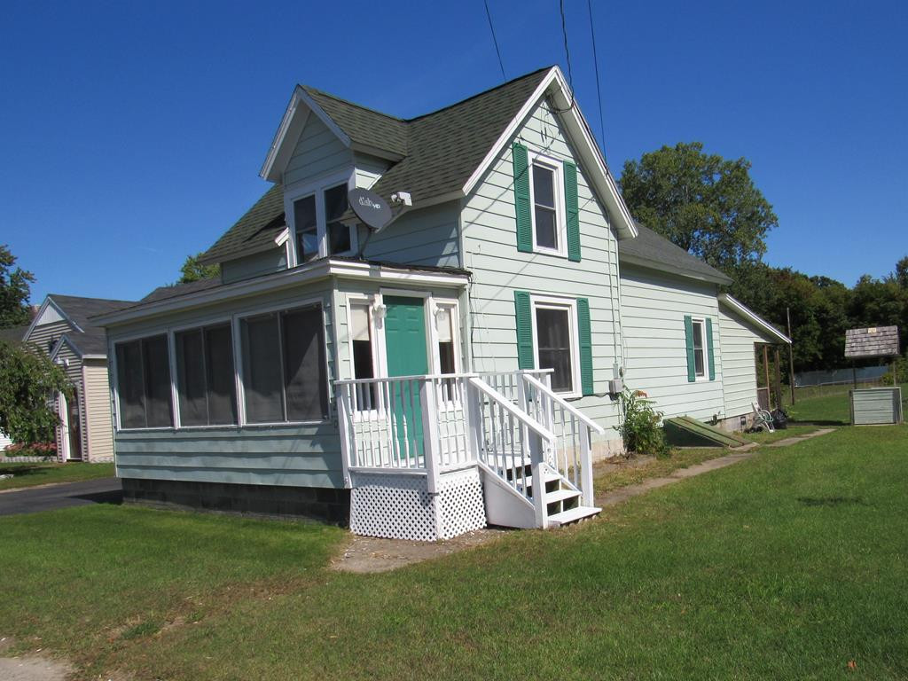 1020 Mason Street Morrisonville NY 12962