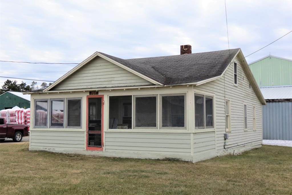 707 Glen Road Jay NY 12941