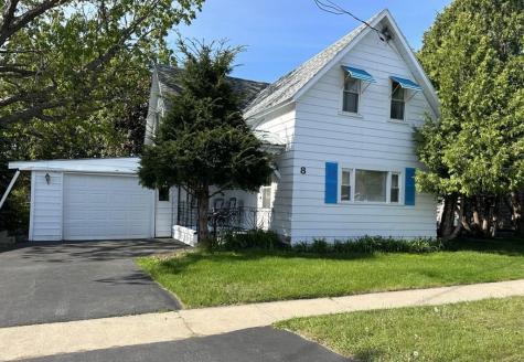 8 Monty Street Plattsburgh NY 12901