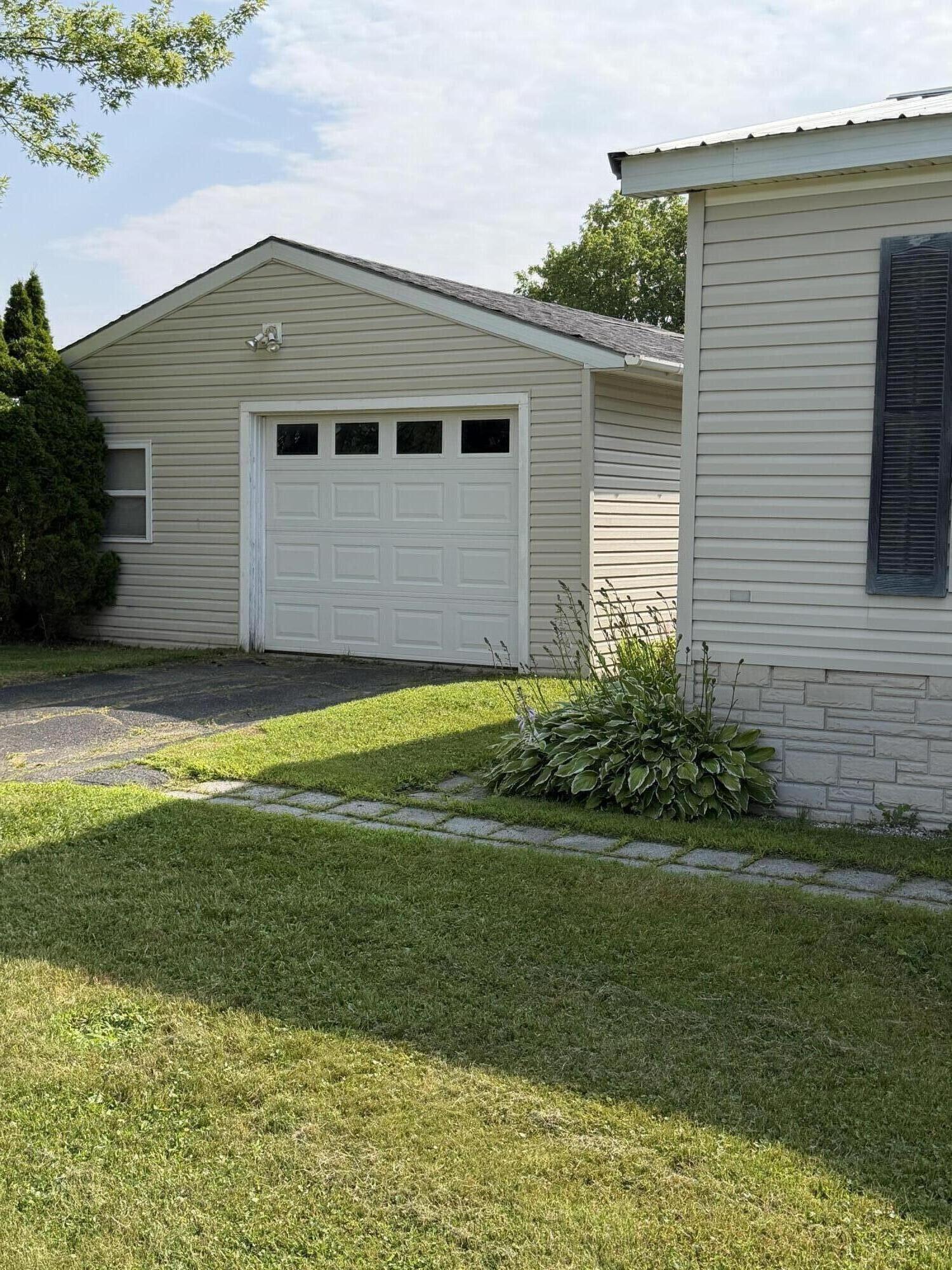 14 East Street Champlain NY 12919