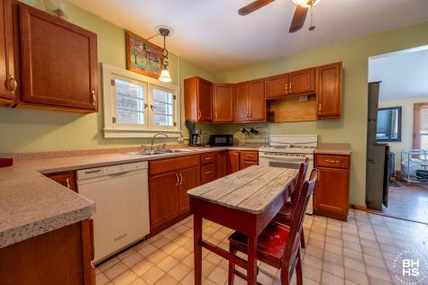 2755 Essex Road Essex NY 12936