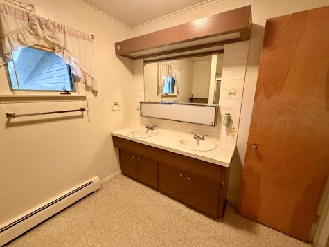 9600 U.s. 9 Chazy NY 12921