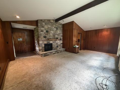 9600 U.s. 9 Chazy NY 12921
