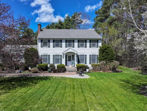 5 Summit Drive Peru NY 12972