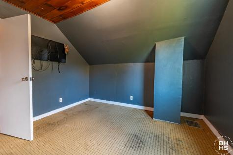 136 Old Military Road Lake Placid NY 12946