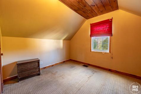 136 Old Military Road Lake Placid NY 12946